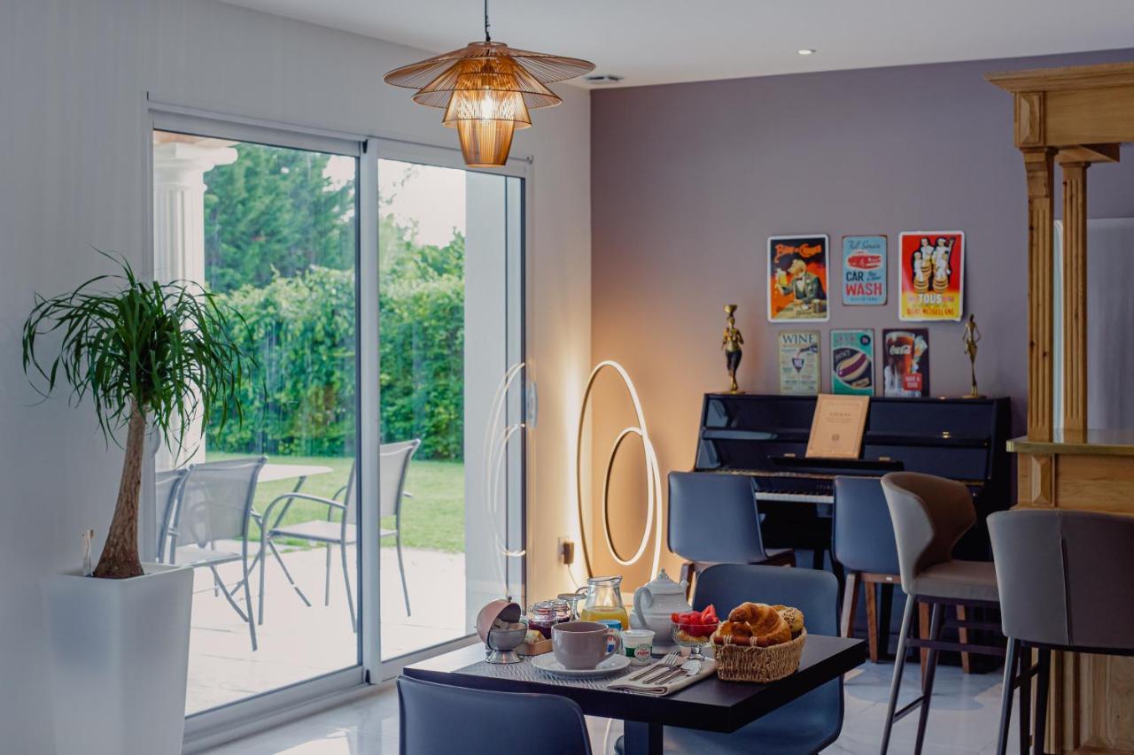 Villa Des Chenes-Adult Only Saint-Doulchard Buitenkant foto
