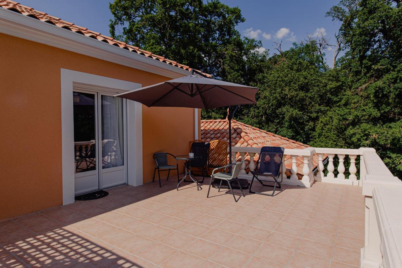 Villa Des Chenes-Adult Only Saint-Doulchard Buitenkant foto